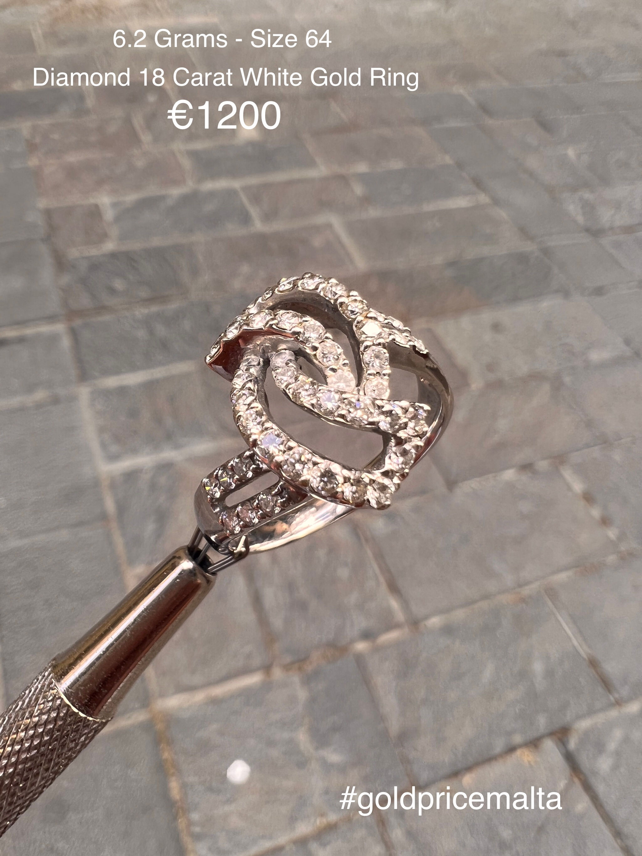 Diamond 18 Carat White Gold Ring