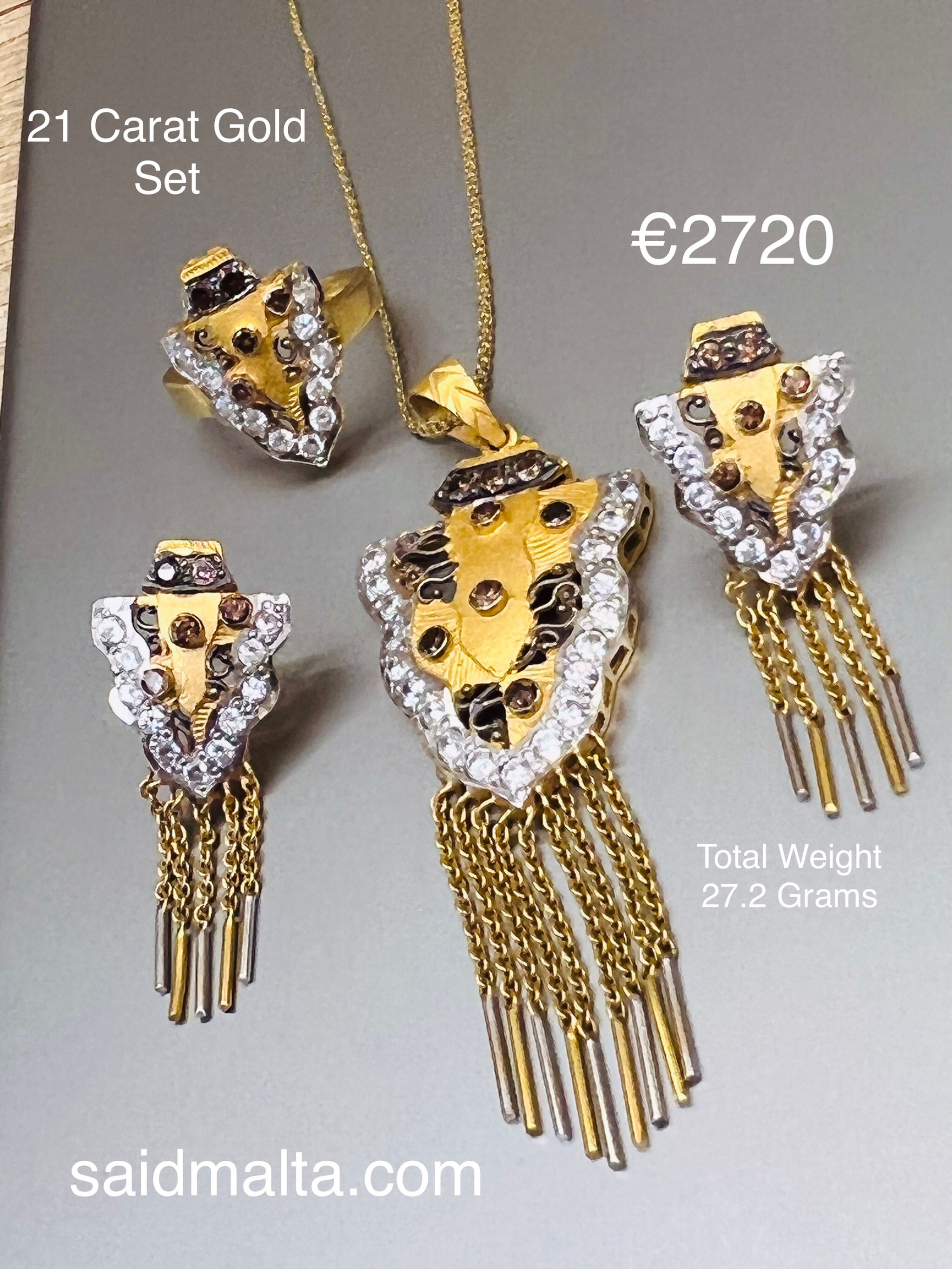 21 Carat Gold Set