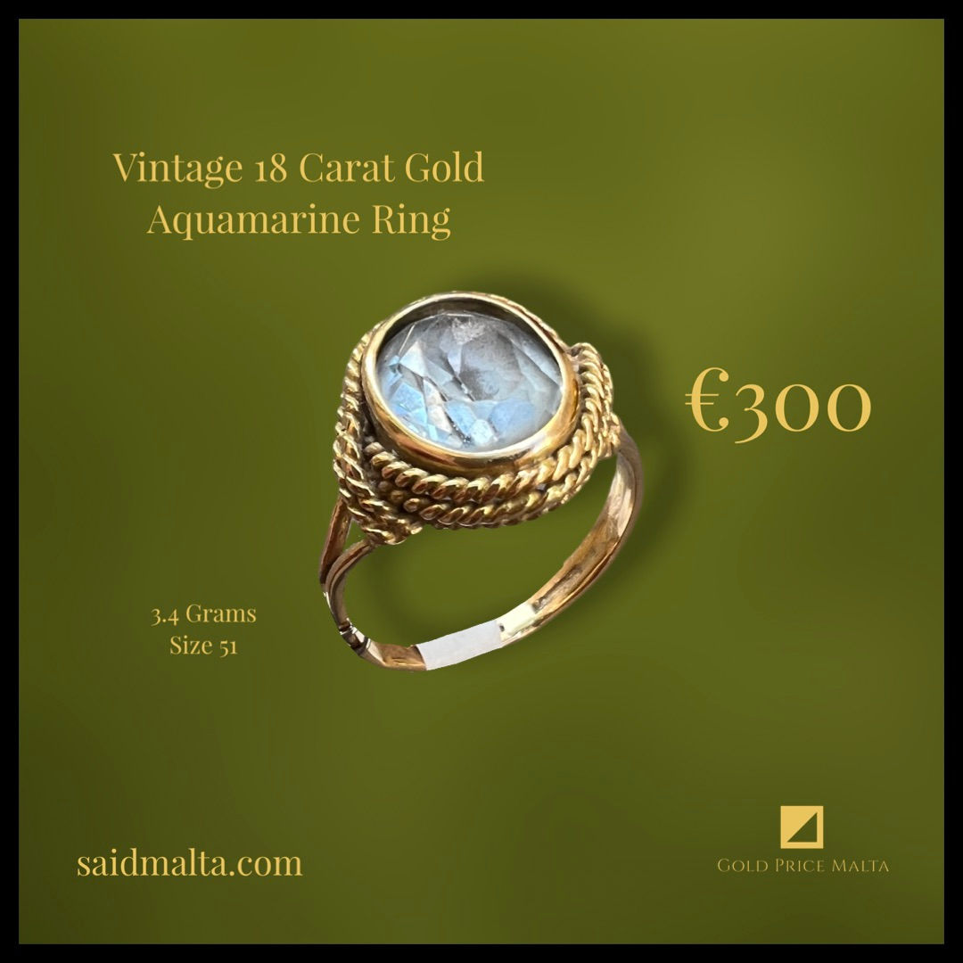 Vintage 18 Carat Gold Aquamarine Ring
