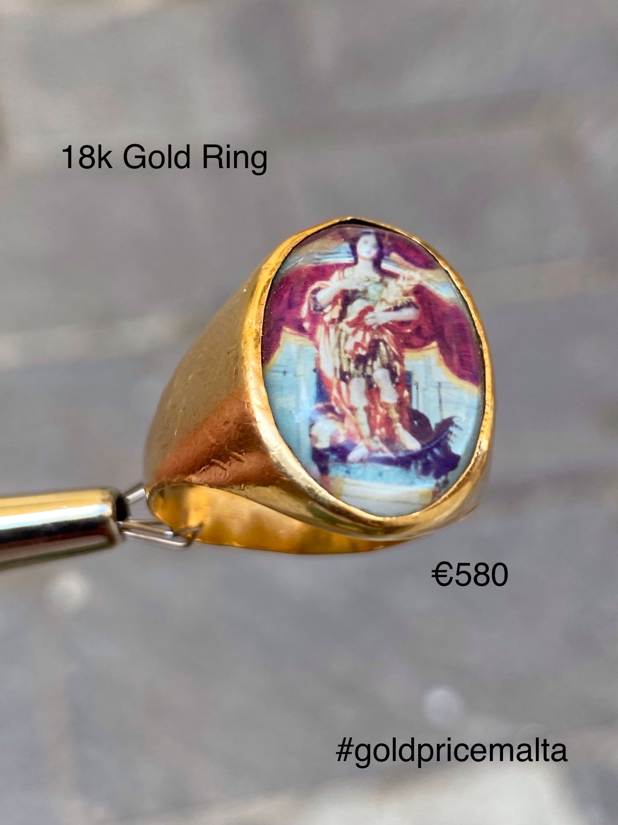 18 Carat Gold Ring