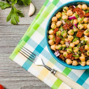 Salada de grão de bico