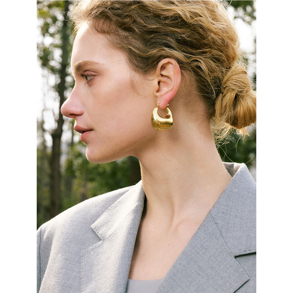 Thumbnail: Bold Gold Dome Hoop