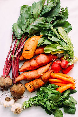 foodiesfeed.com_starchy-vegetables-ready-for-a-healthy-dinner.jpg