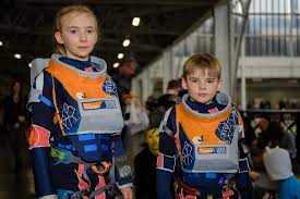kids in space suite