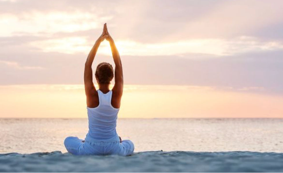 Sommar YOGA vid havet
