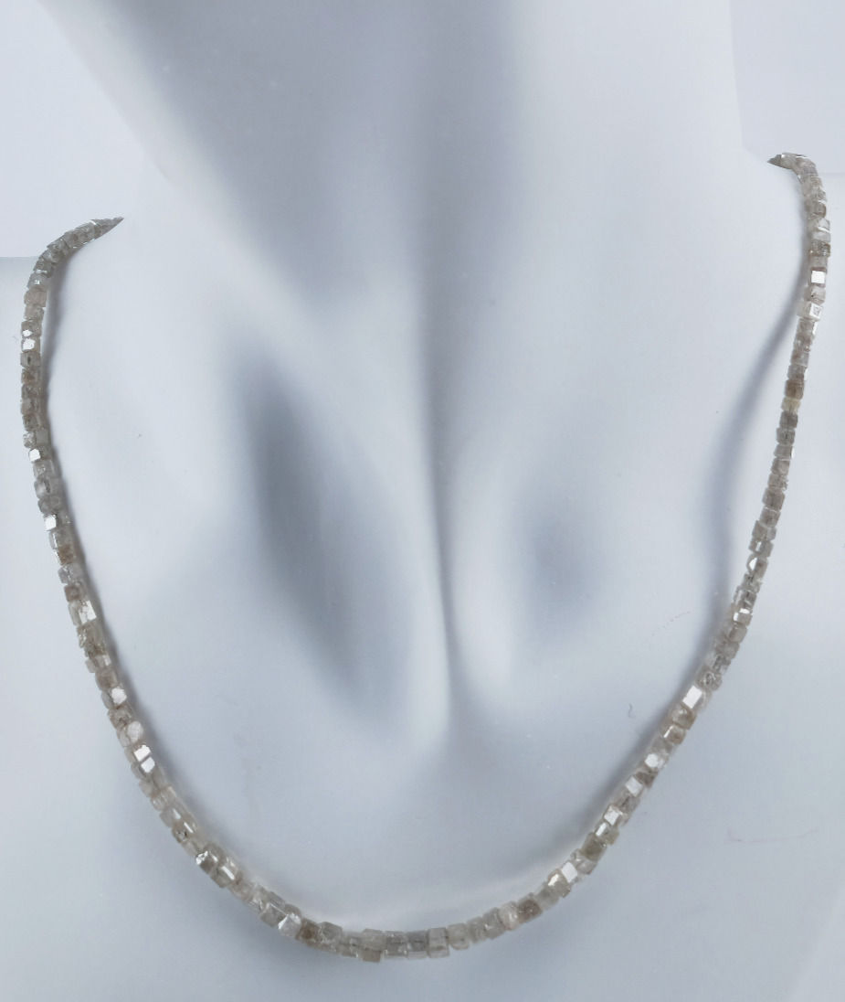 Thumbnail: Diamond necklace - gray cube-shaped - approx. 32.25 carats