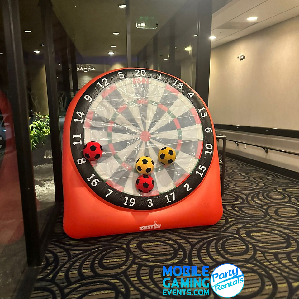 Score big with Giant Kick Dart at your Orlando event! Perfect for camps and gatherings in Ocoee, Dr. Phillips, and St. Cloud. Reach out to Mobile Gaming Events at 954-408-1881.