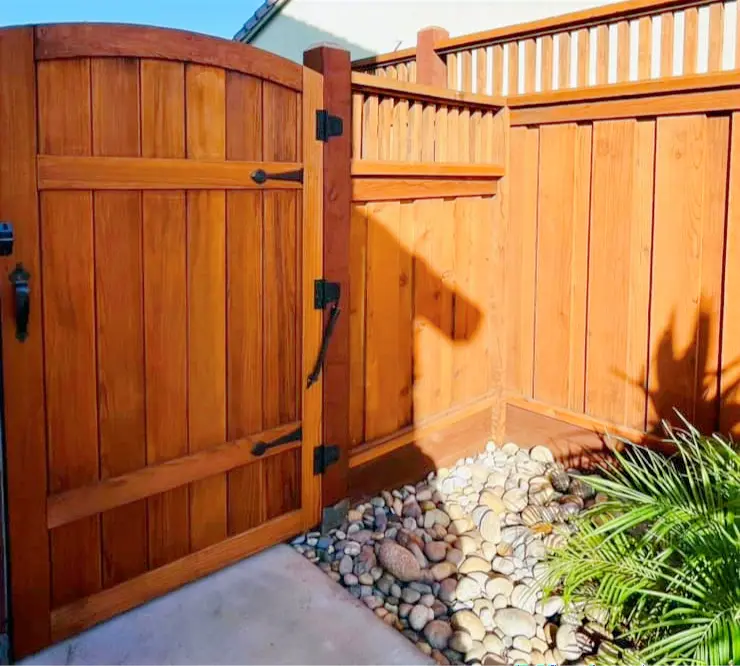 fence-solutions-gate-installation-gate-repair-wood-gate-metal-gate