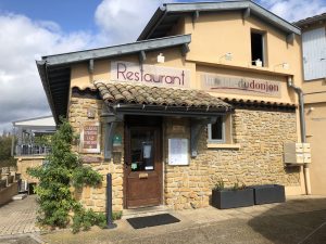 lyon-destinationbeaujolais-restaurantlatabledudonjon