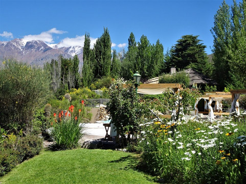 El Carmelo Garden