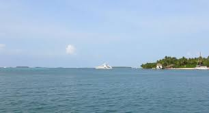 š° Lakshadweep Allows Liquor in Government Guest Houses on Eight Islands to Boost Tourism