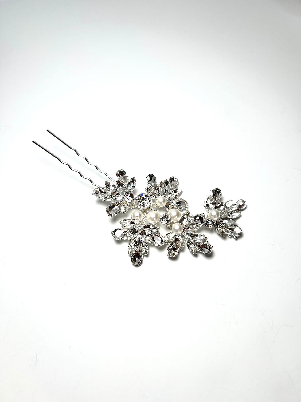 Aurora Pearl Pin
