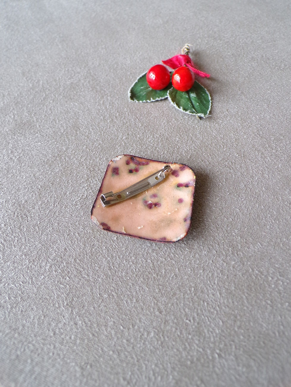 Miniature : Broche en Emaux
