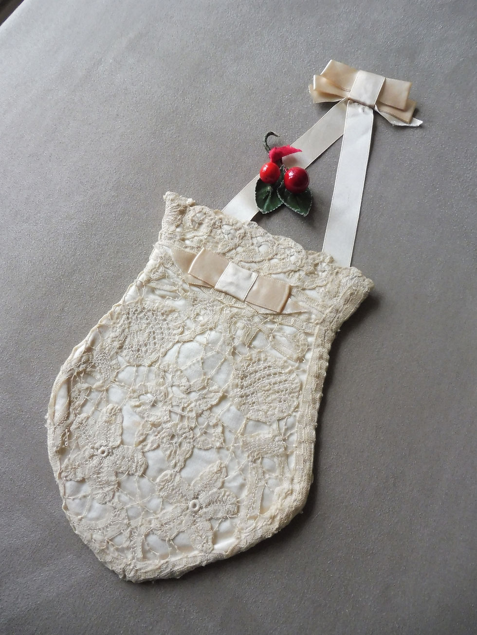 Miniature : Aumonière en Dentelle