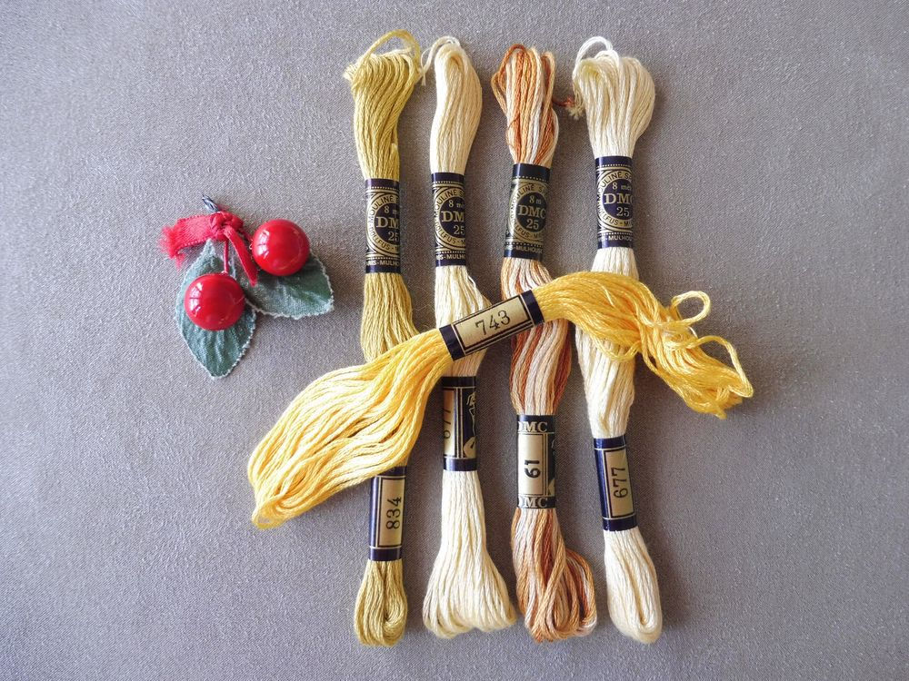 Lot de 5 cotons à Broder Jaunes