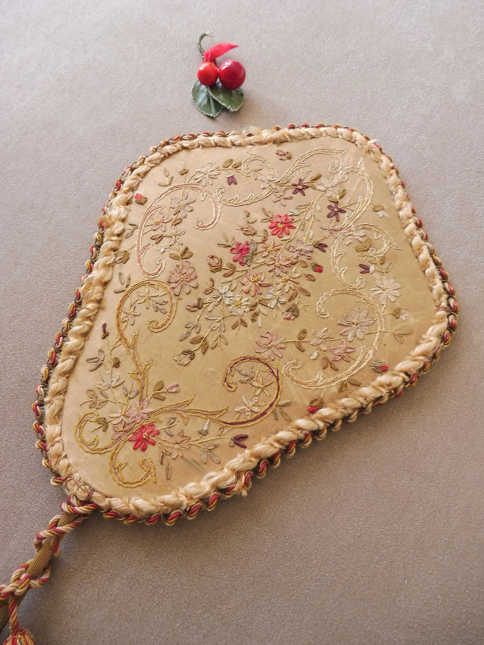 Miniature : Paire d'Eventails Ecran en Soie