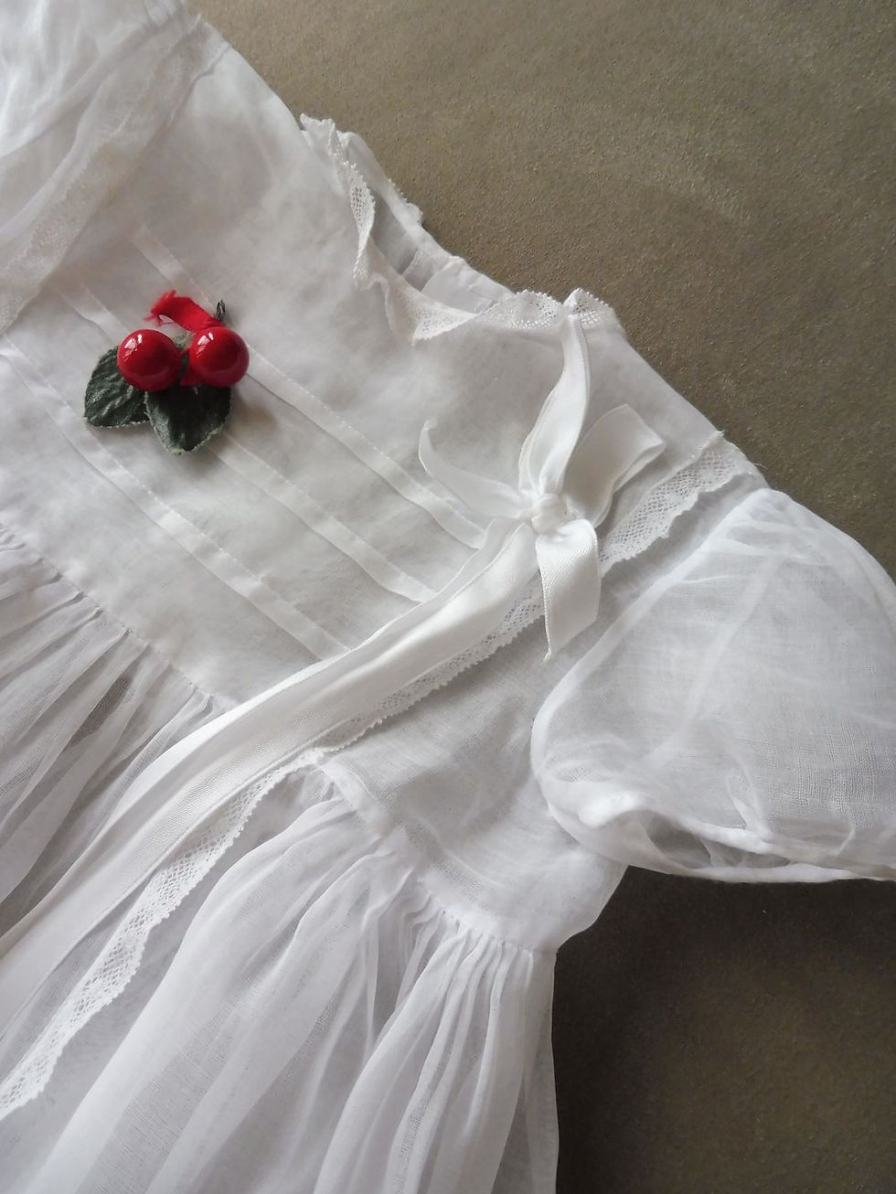 Miniature : Longue Robe de Baptême en Organdi