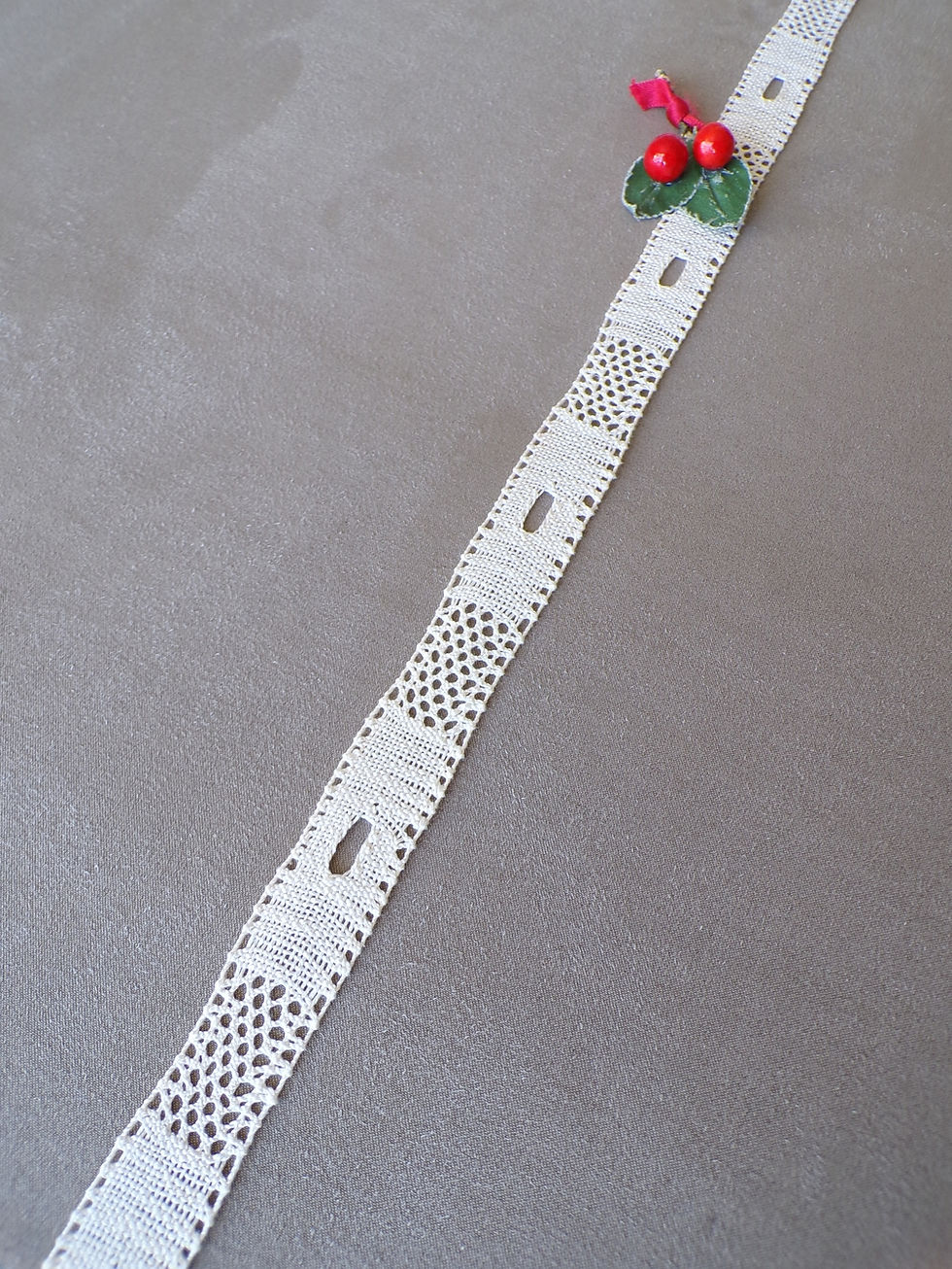 Miniature : Dentelle Passe Galon (n°182)