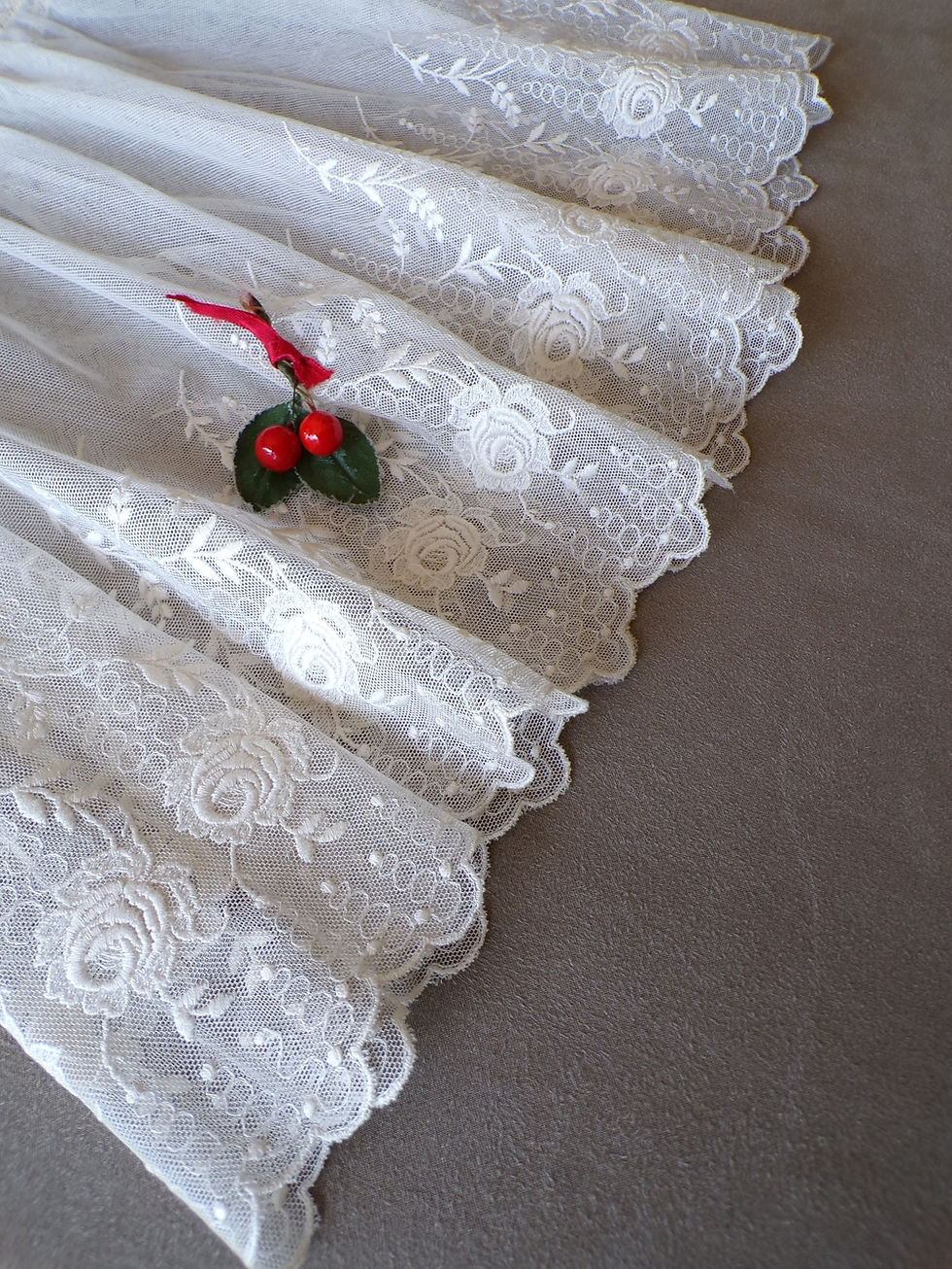 Miniature : Robe en Tulle "Roses"