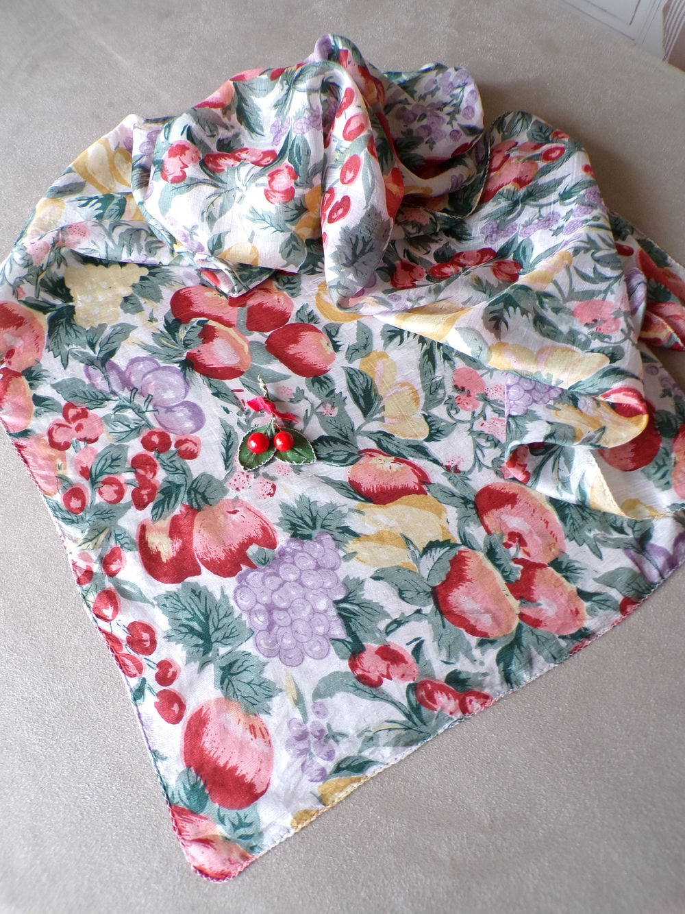 Foulard en Soie "Fruits d'Eté"