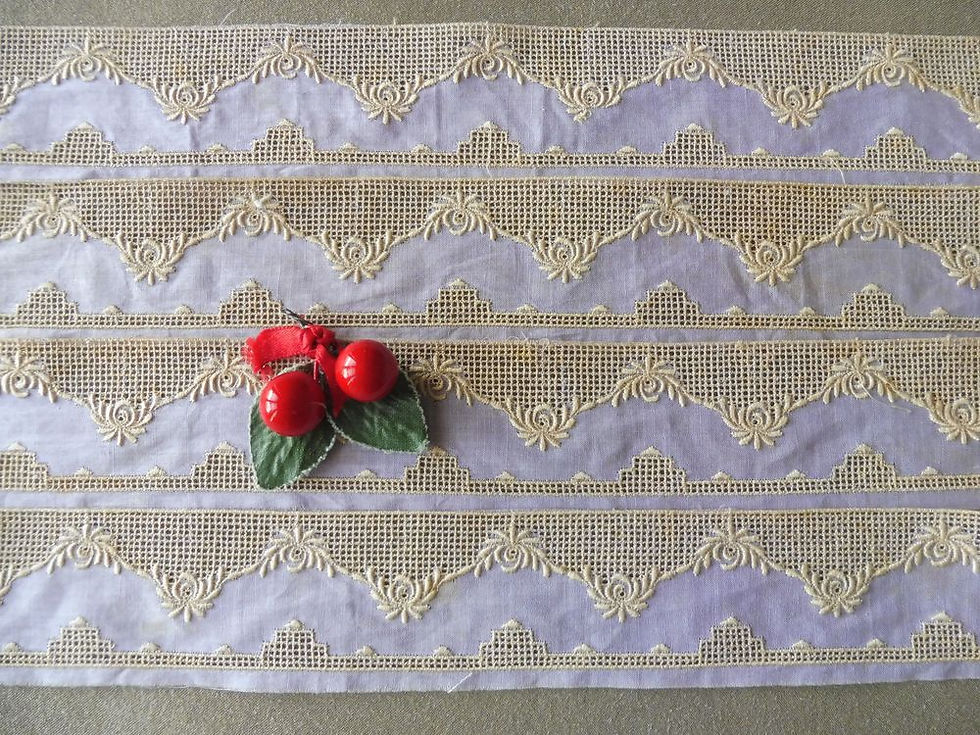 Miniature : Ruban Brodé Mauve