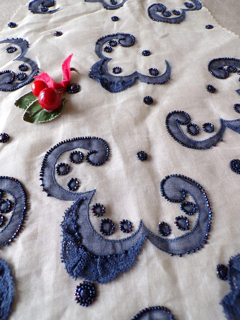Miniature : Echantillon Organdi et Volutes (n°26)