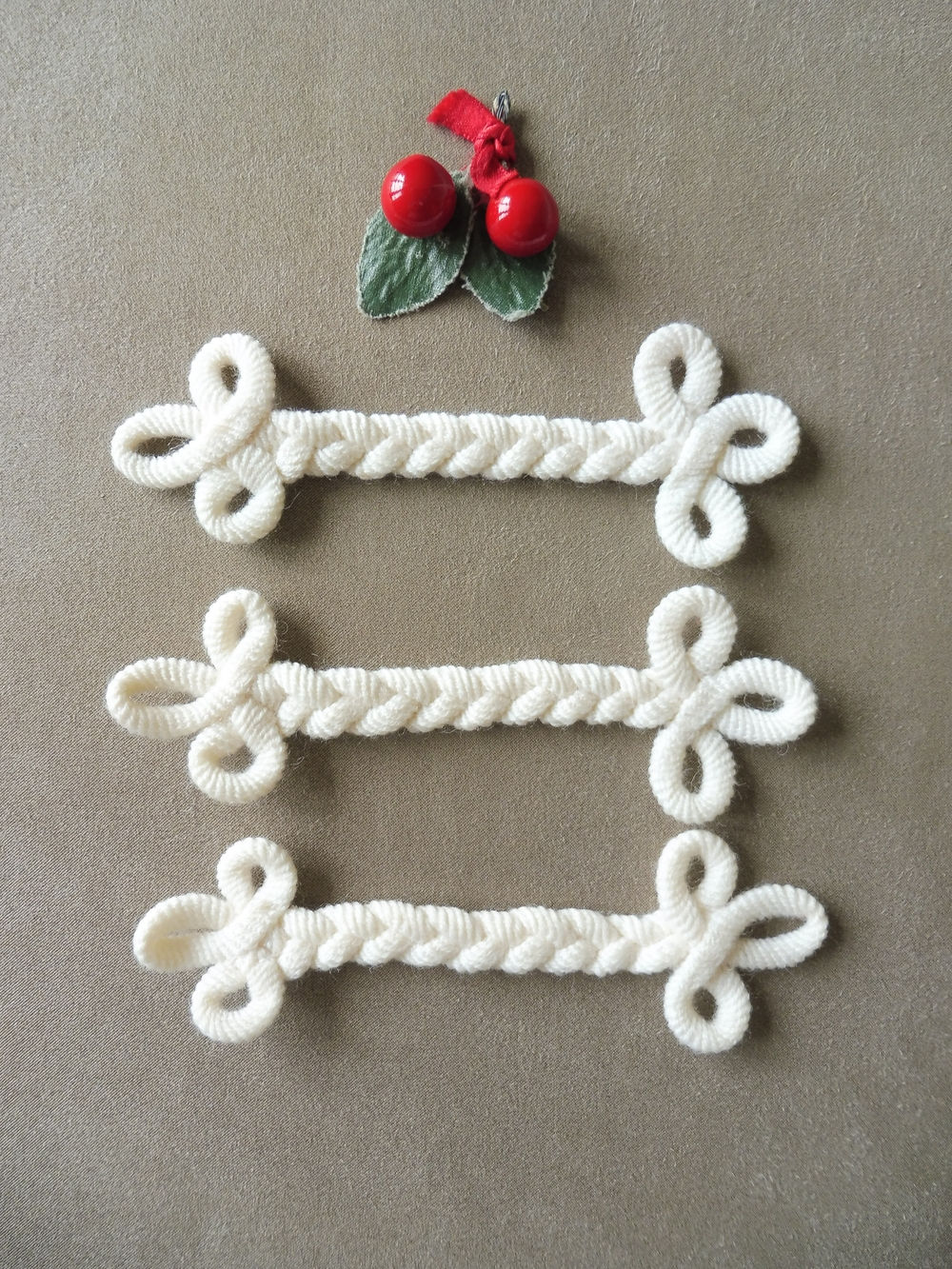 Lot de 3 pièces de Passementerie