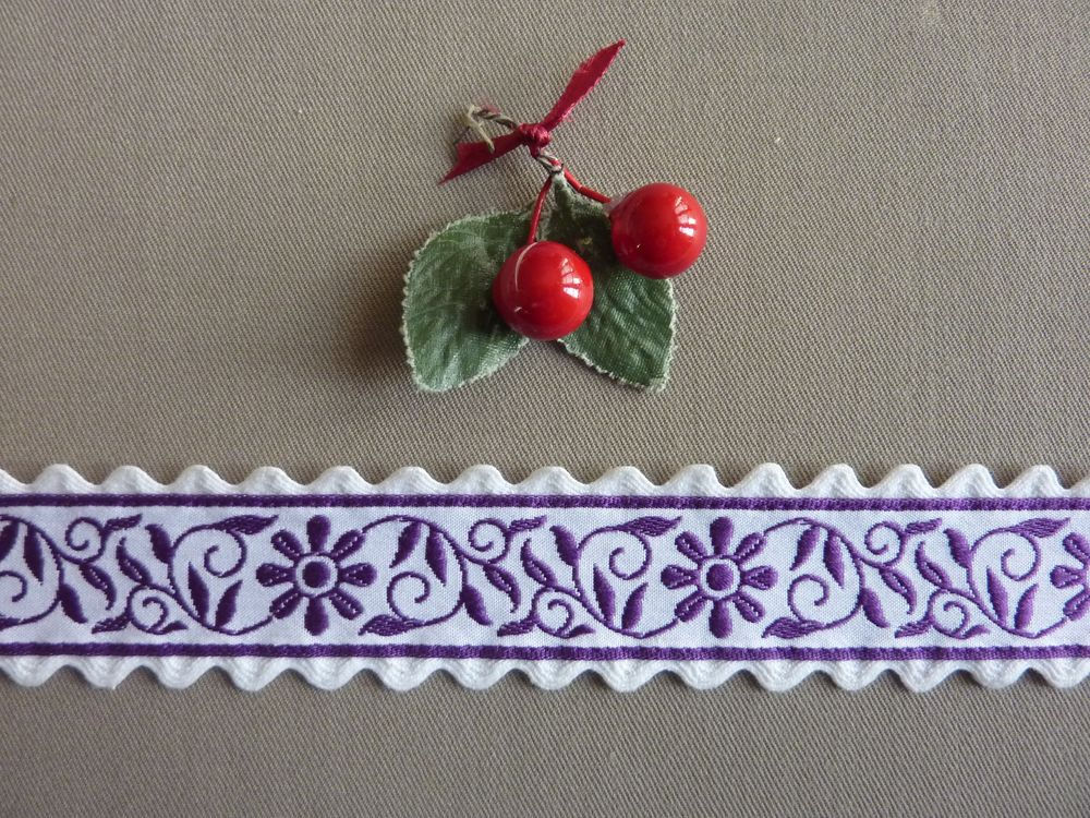Ruban Violet et Blanc