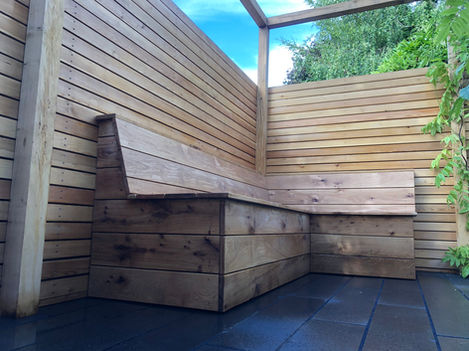 Oak Pergola, 90mm larch cladding, Oak bench (9).JPEG