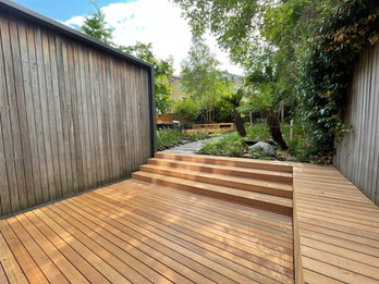 Bilau hardwood decking steps and bench dry (1).JPEG