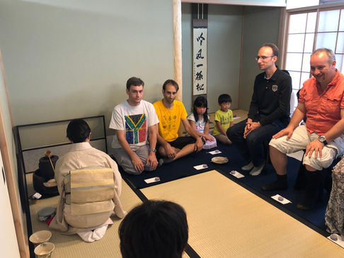 Judo practitioners group from France enjoyed tea ceremony with us