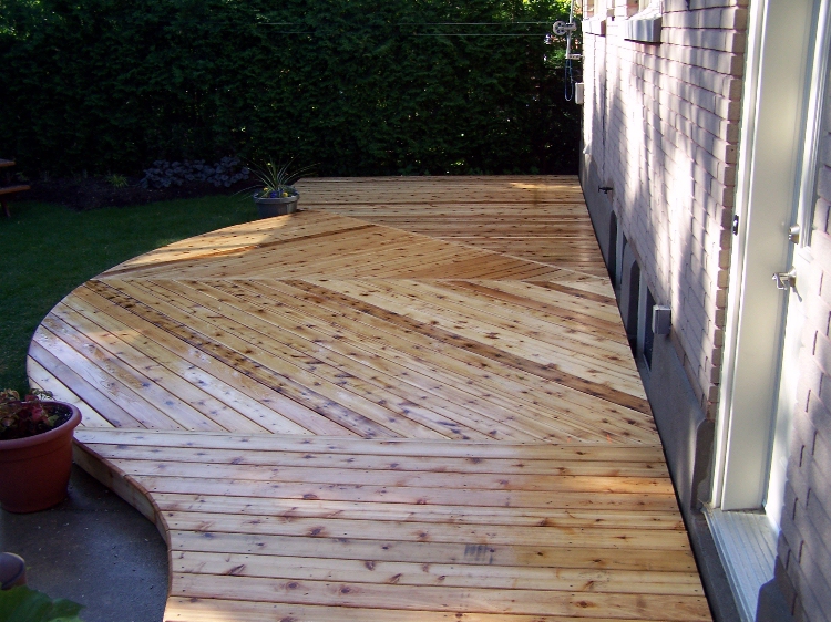Curved Cedar Deck