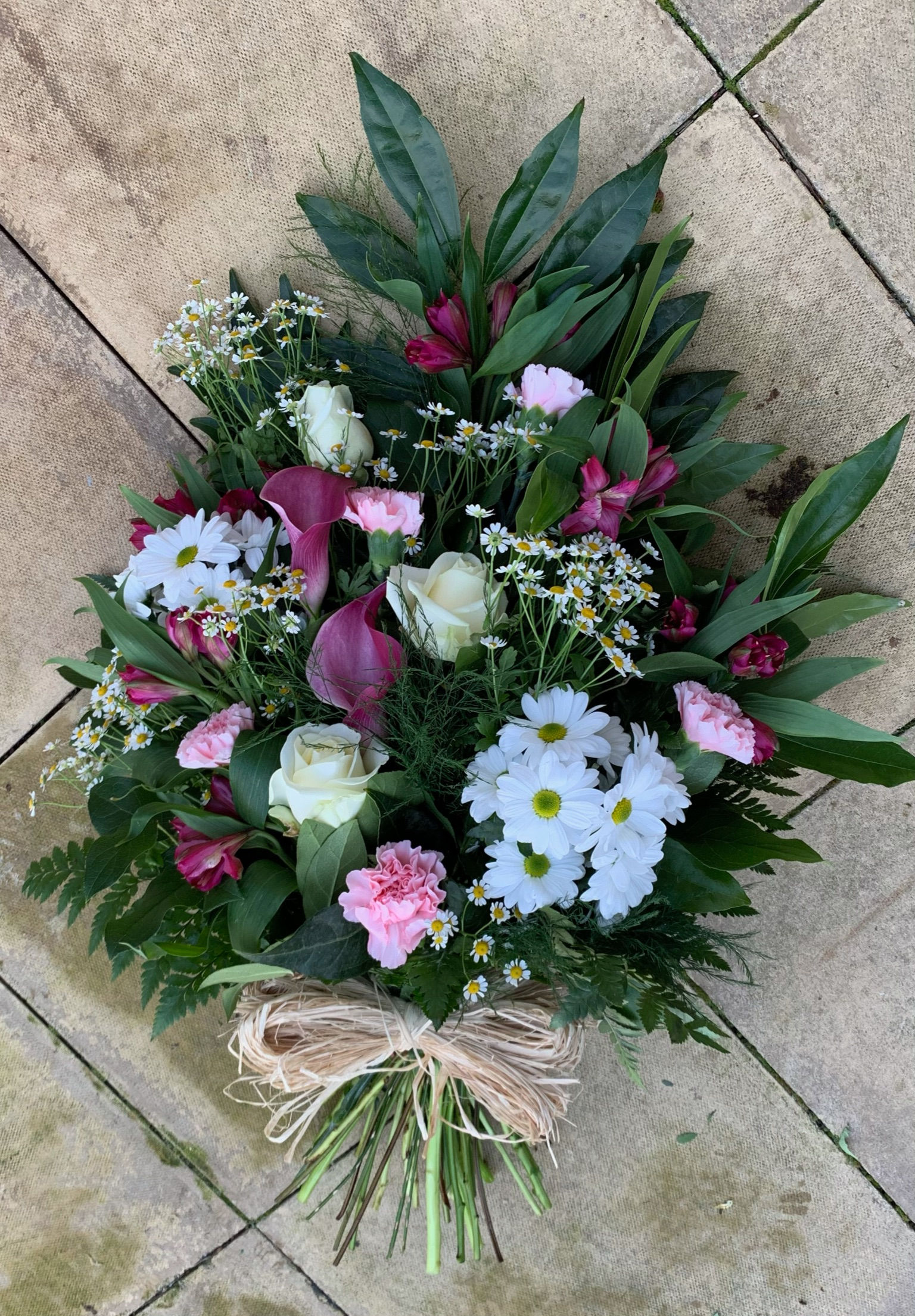 White & Wine - Tied Sheaf