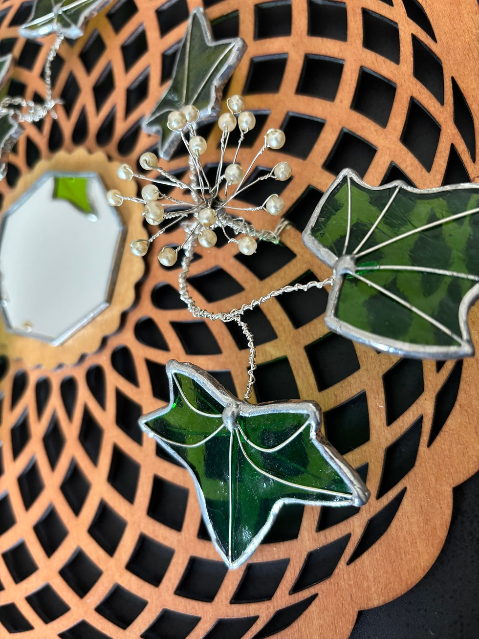 Miniature : Miroir unique en bois et vitrail