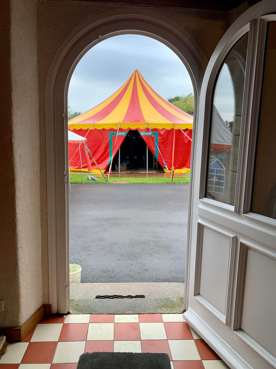 Chapiteau la guinguette pour mariage, évènement, diner Normandie, Bretagne, Loire-Atlantique et Pays de la Loire
