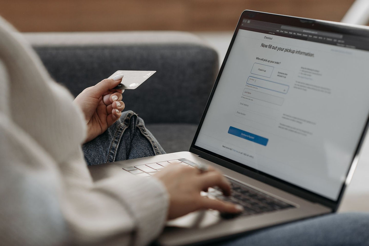Best Business Bank Accounts & Credit Cards in Canada 2026