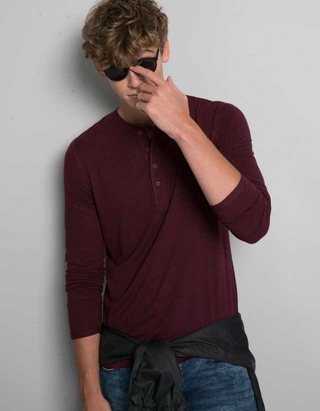 Miniatura: Camiseta básica manga larga cuello panadero