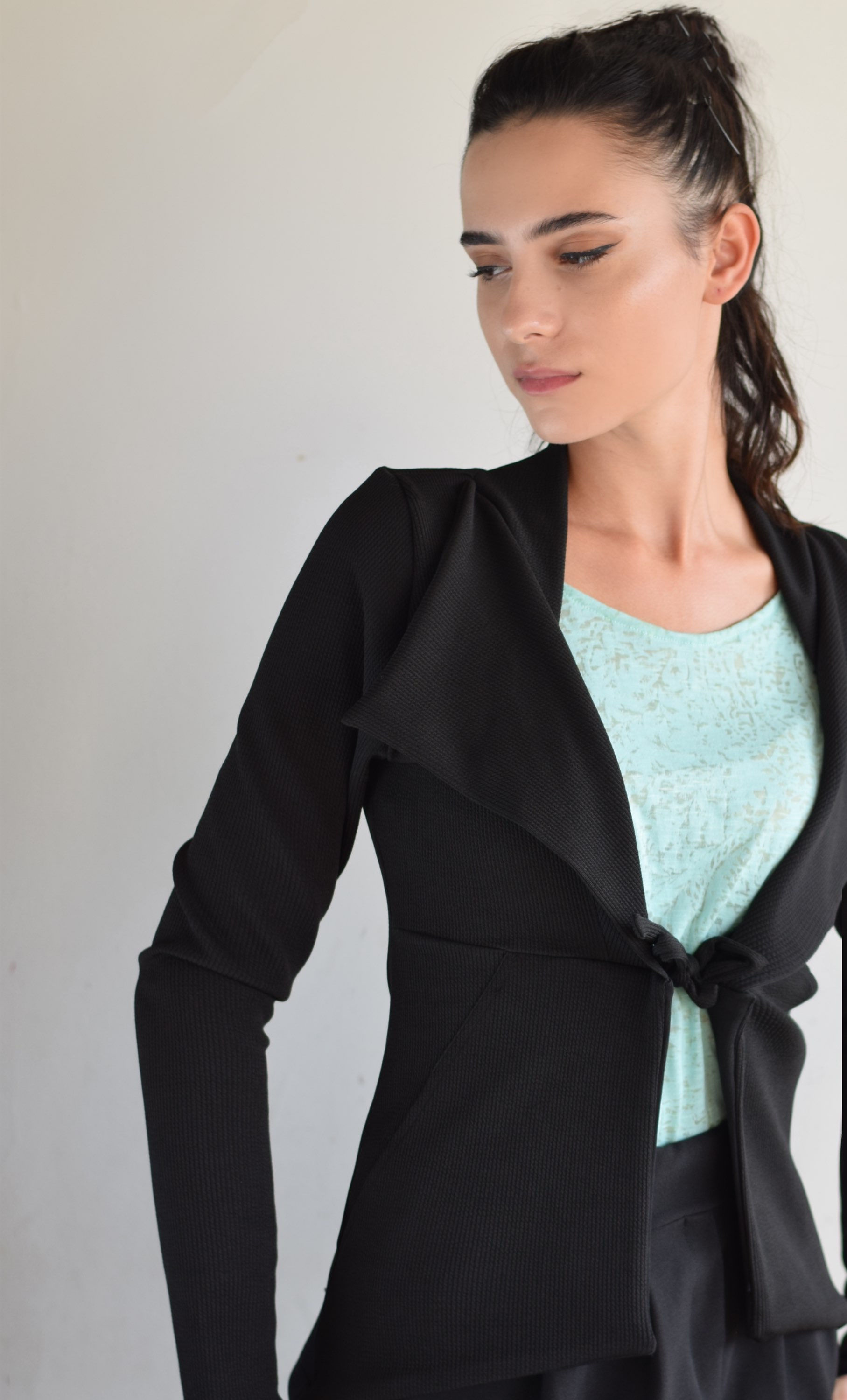 ז׳קט קארי שחור