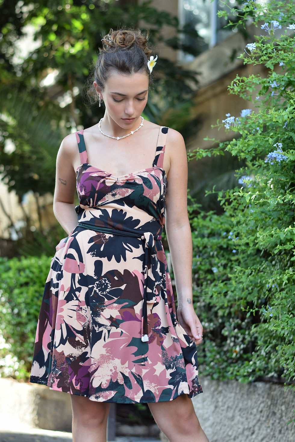 תמונה ממוזערת: שמלת מאי-תאי סגולים