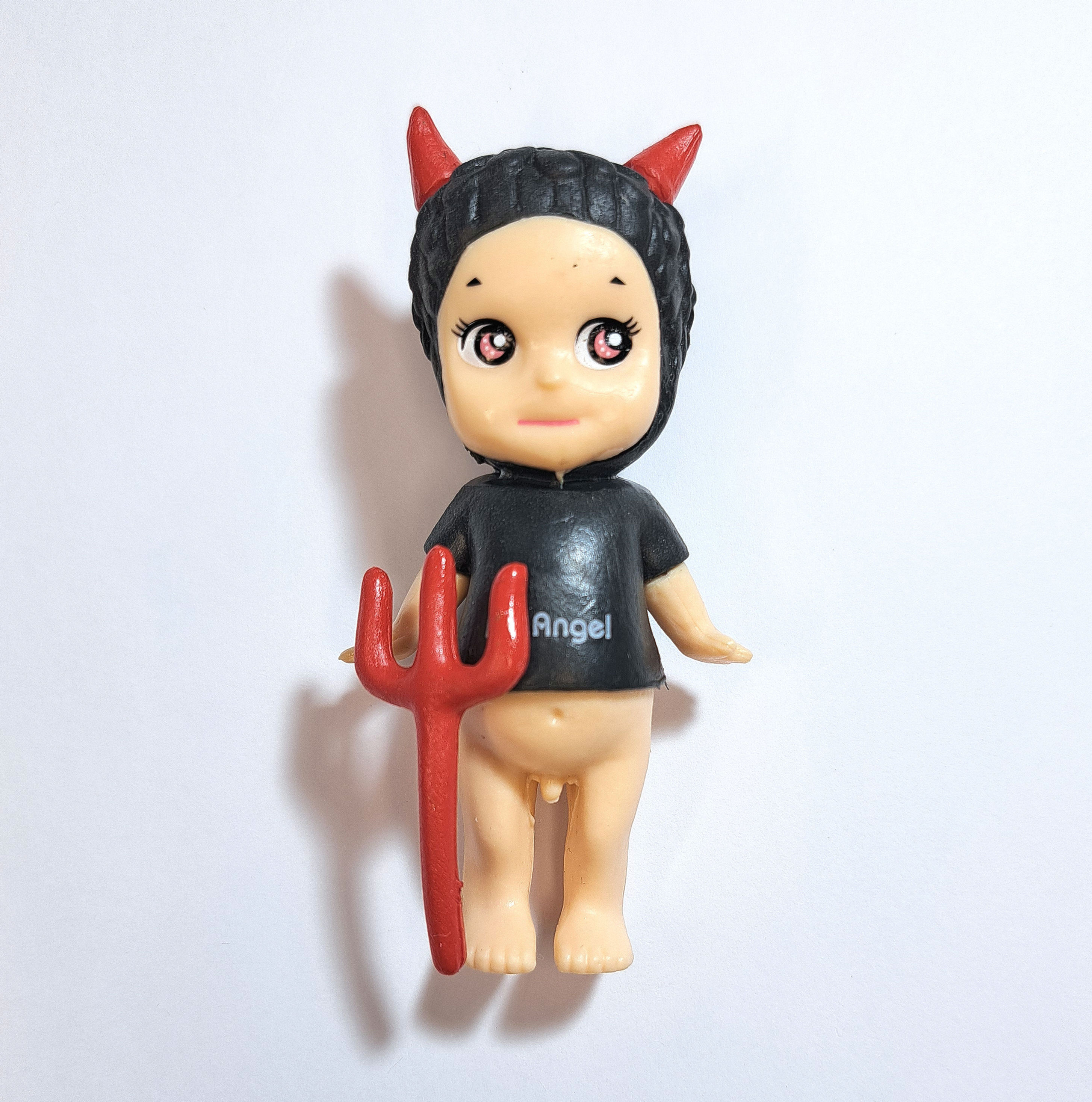 boneco sonny angel diabinho