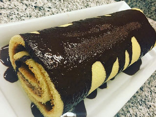 Rocambole recheado de mousse