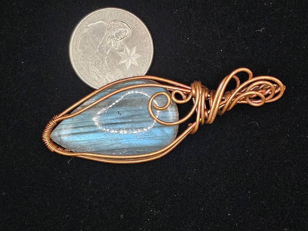 Thumbnail: Labradorite with copper