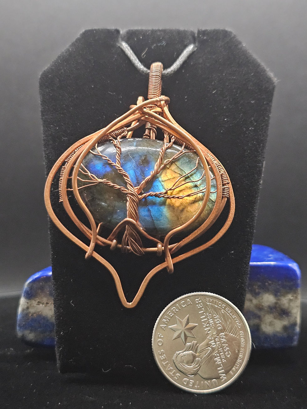 Thumbnail: Tree of life Labradorite