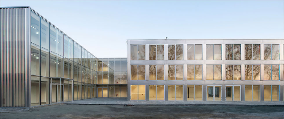 École en bois massif à Francfort par IDCUBED