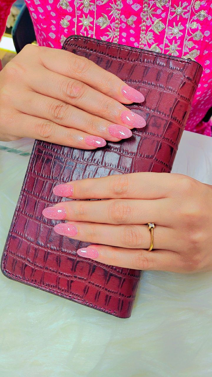 R Rose
