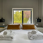 Horne's Place Oast - lake f.jpg