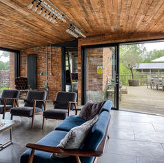 Open Lounge to Garden at Horne's Place Oast holiday cottages