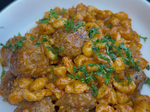 Hackbällchen Spätzle Pfanne