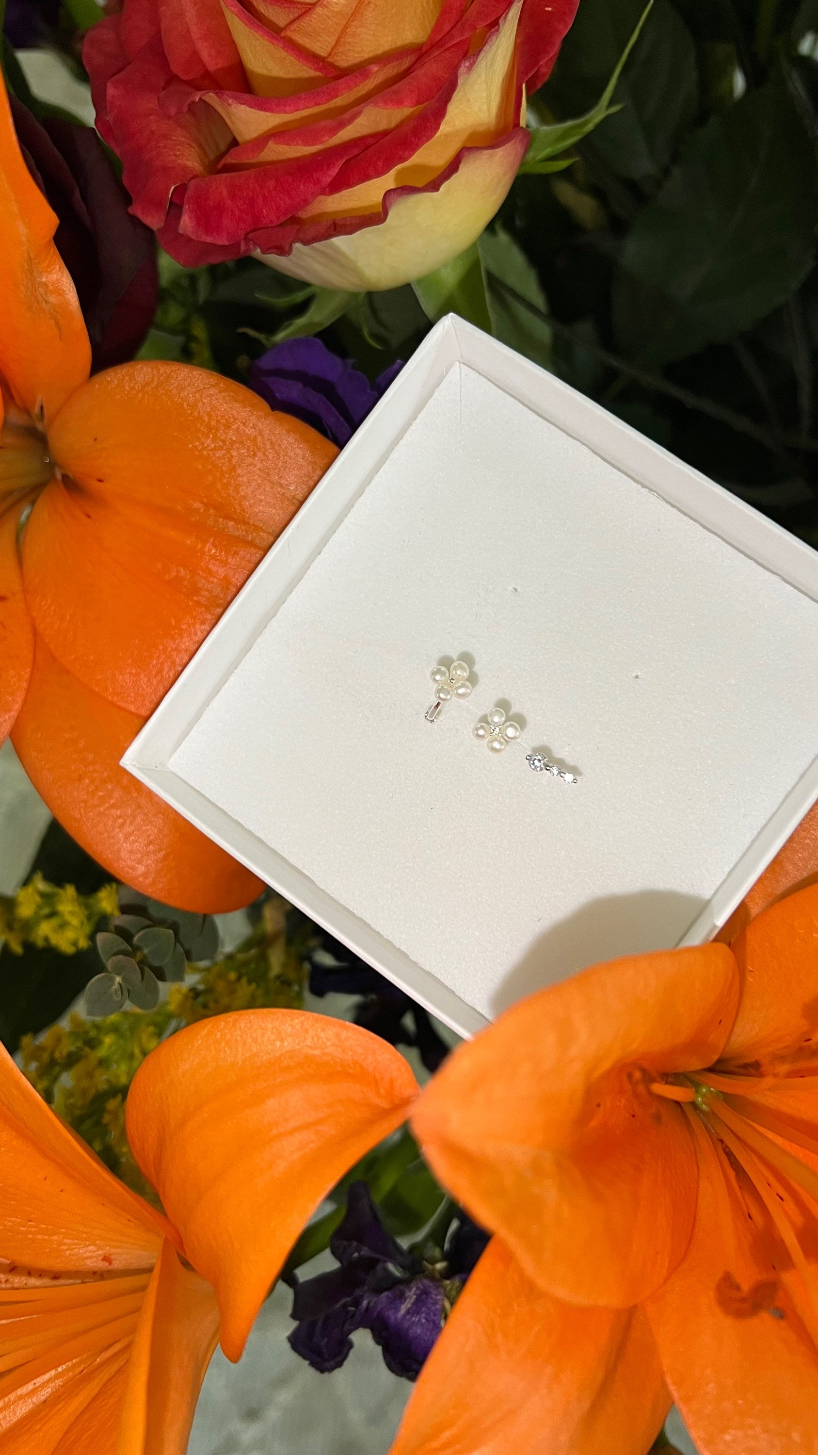 עגילי כסף פרח