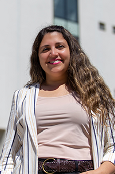 Ingeniera en Bioinformática (U. de Talca) y Doctora en Ciencias (U. de Talca). Actualmente es Profesora Asistente del Departamento de Computación e Industrias de la Universidad Católica del Maule, líder del Laboratorio de Sistemas Inteligentes e Ingeniería de Datos Multidisciplinar "MinDSLab".  Parte del instituto milenio iHEALTH como investigadora joven. Su área de investigación se centra en la ciencia de datos, machine learning y herramientas basadas en IA aplicado a la biomedicina y salud. 